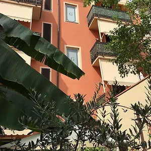 Apartahotel Gloria